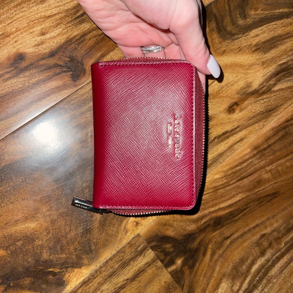 KATE SPADE COIN WALLET🤍